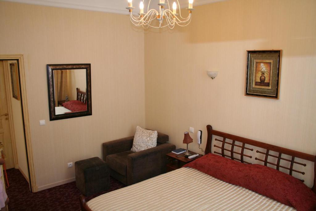 Hotel Alexandre III Cannes Zimmer foto