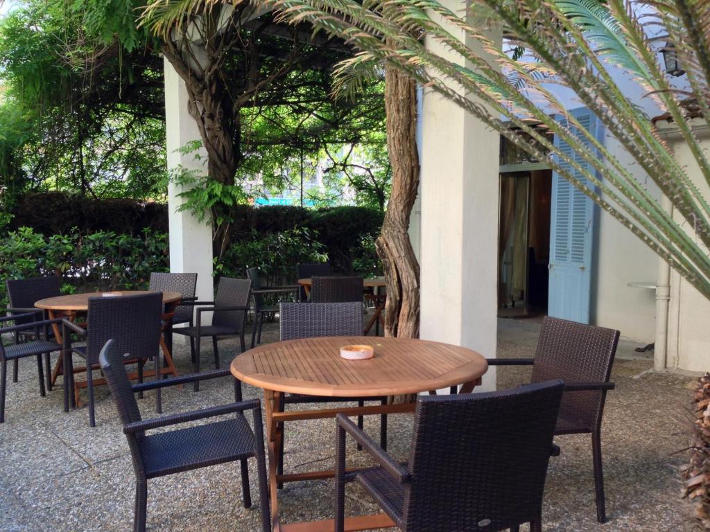 Hotel Alexandre III Cannes Zimmer foto