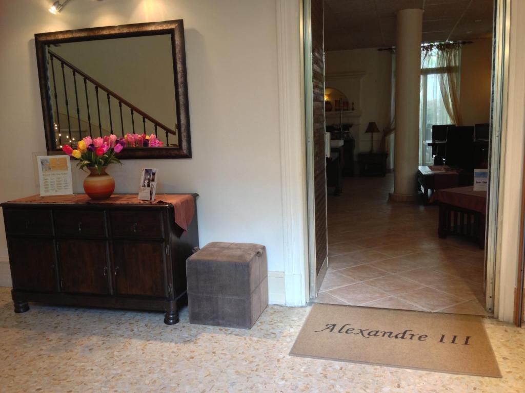 Hotel Alexandre III Cannes Exterior foto